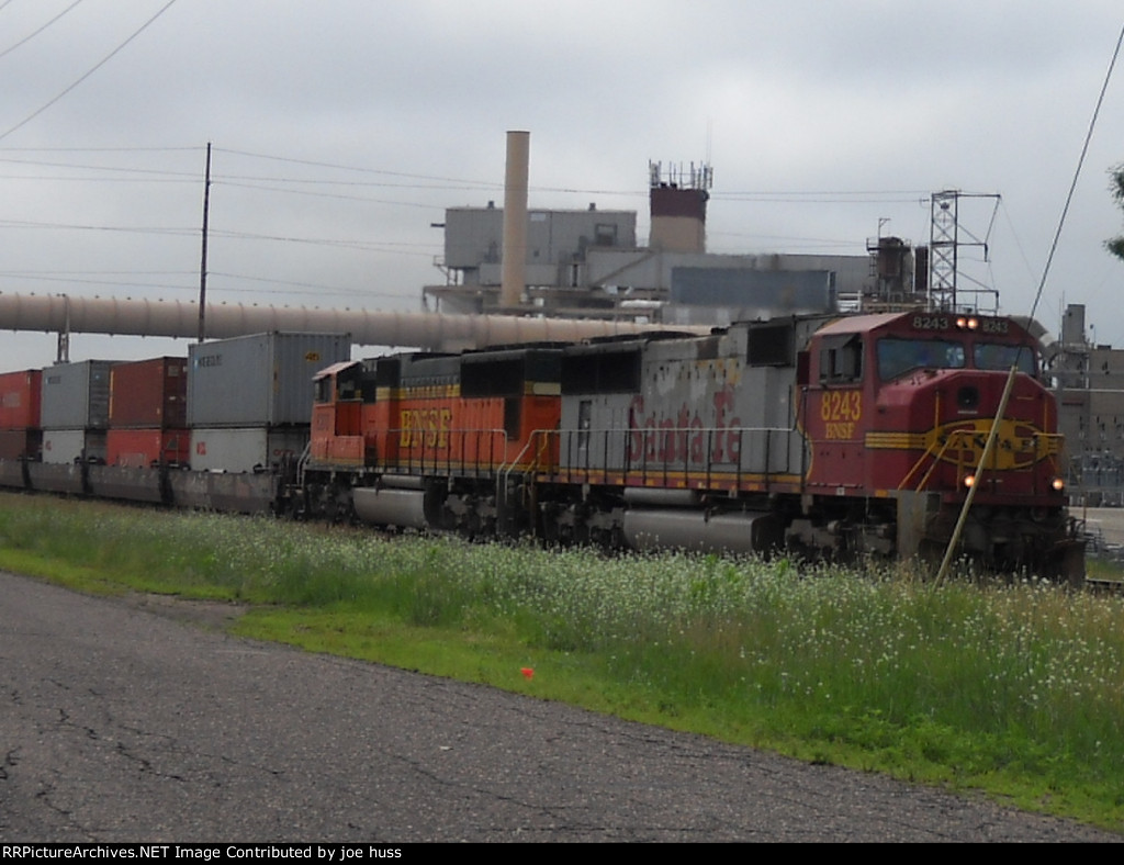 BNSF 8243 West